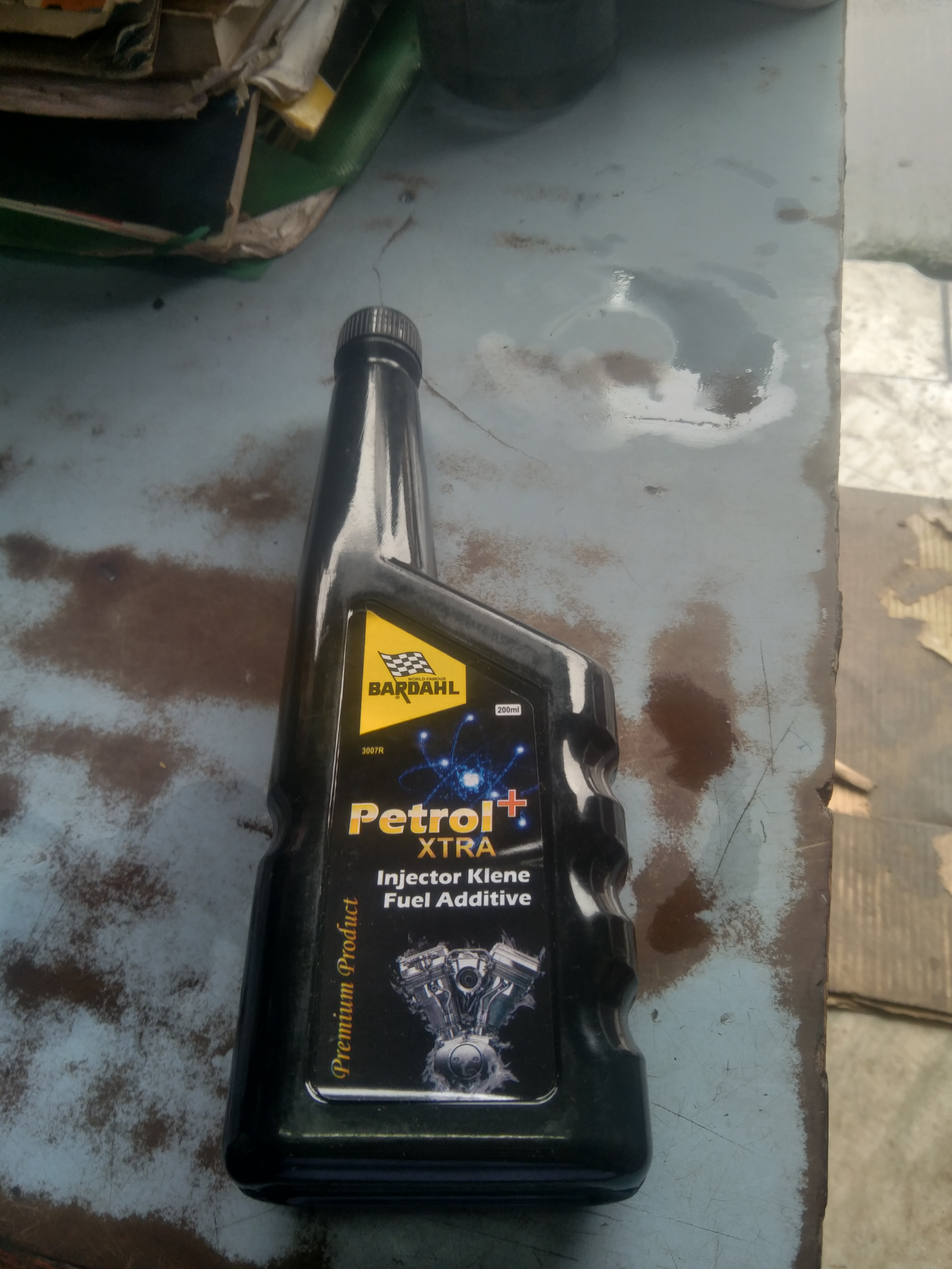 पेट्रोल प्लश xtra 200 ml 